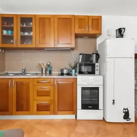 Apartman With Whirlpool And Bbq Near Porec